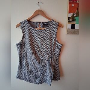 Liz Claiborne Black and White Asymmetrical Sleeveless Blouse and Skirt Set